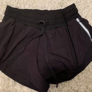 Lululemon Hotty Hot Shorts 2.5", Black